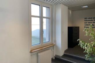 Effiziente Geräte an der Arbeit für minimalen Stromverbrauch