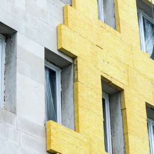 Sanierungsstrategie für klimaneutrale Bürogebäude.